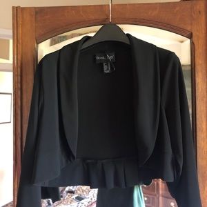 Frank Lyman Cropped Jacket